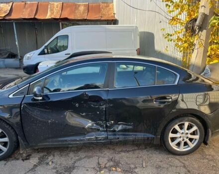 Черный Тойота Авенсис, объемом двигателя 2 л и пробегом 150 тыс. км за 6000 $, фото 5 на Automoto.ua