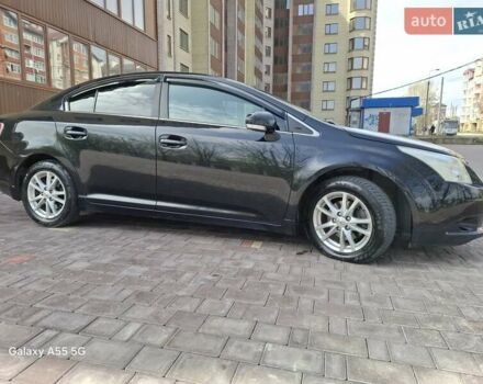 Черный Тойота Авенсис, объемом двигателя 2 л и пробегом 299 тыс. км за 7999 $, фото 3 на Automoto.ua
