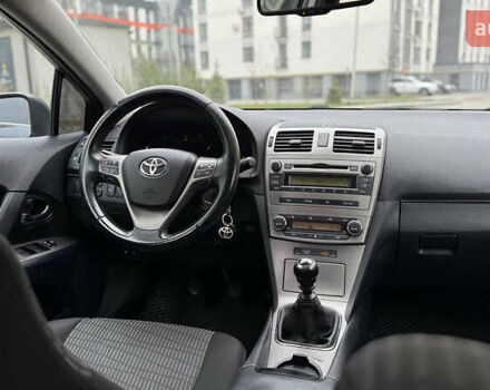 Черный Тойота Авенсис, объемом двигателя 2 л и пробегом 300 тыс. км за 8950 $, фото 42 на Automoto.ua