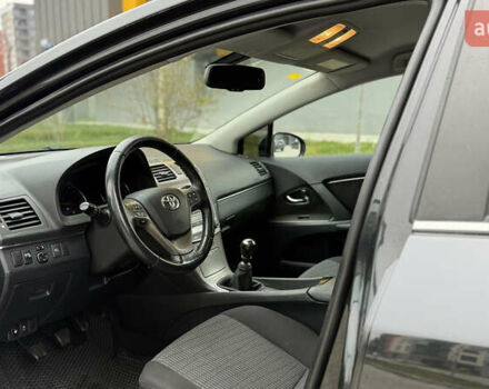 Черный Тойота Авенсис, объемом двигателя 2 л и пробегом 300 тыс. км за 8950 $, фото 25 на Automoto.ua