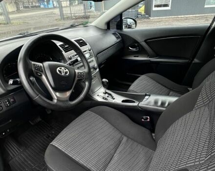 Черный Тойота Авенсис, объемом двигателя 1.8 л и пробегом 221 тыс. км за 7800 $, фото 6 на Automoto.ua