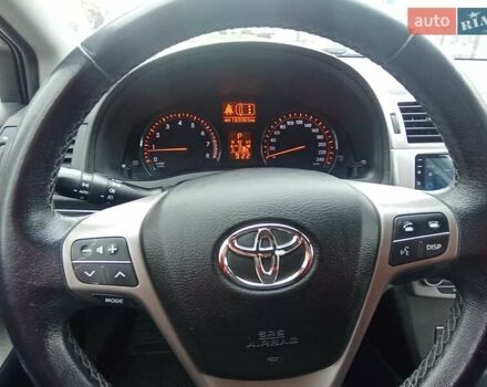 Черный Тойота Авенсис, объемом двигателя 2 л и пробегом 169 тыс. км за 9850 $, фото 32 на Automoto.ua