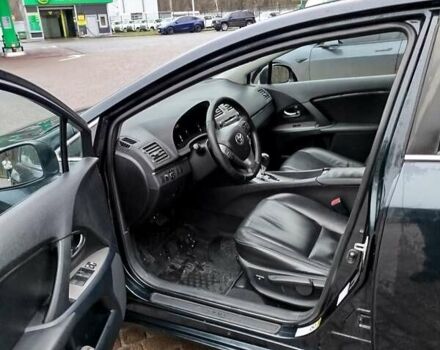 Черный Тойота Авенсис, объемом двигателя 1.99 л и пробегом 198 тыс. км за 9000 $, фото 5 на Automoto.ua