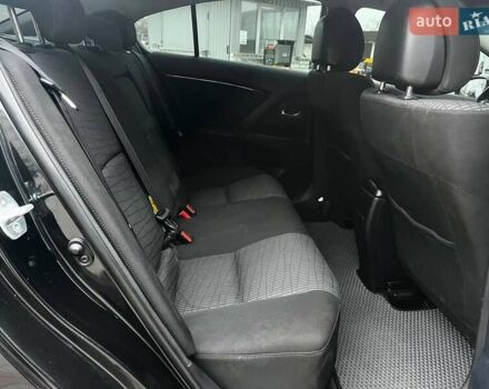 Чорний Тойота Авенсіс, об'ємом двигуна 1.8 л та пробігом 265 тис. км за 8999 $, фото 10 на Automoto.ua