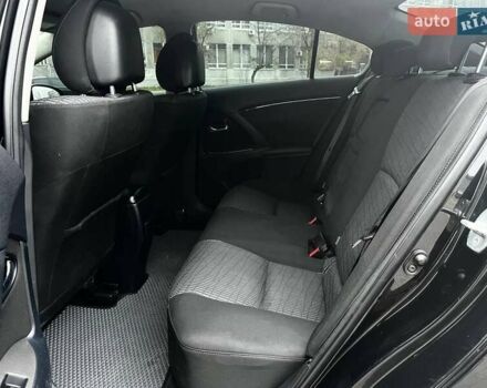 Чорний Тойота Авенсіс, об'ємом двигуна 1.8 л та пробігом 265 тис. км за 8999 $, фото 9 на Automoto.ua