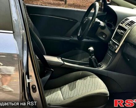 Черный Тойота Авенсис, объемом двигателя 1.6 л и пробегом 260 тыс. км за 8999 $, фото 6 на Automoto.ua