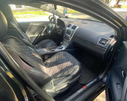 Чорний Тойота Авенсіс, об'ємом двигуна 1.99 л та пробігом 230 тис. км за 9500 $, фото 6 на Automoto.ua