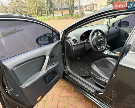 Чорний Тойота Авенсіс, об'ємом двигуна 2 л та пробігом 225 тис. км за 10650 $, фото 15 на Automoto.ua
