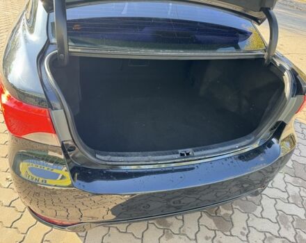 Черный Тойота Авенсис, объемом двигателя 1.8 л и пробегом 275 тыс. км за 10650 $, фото 15 на Automoto.ua