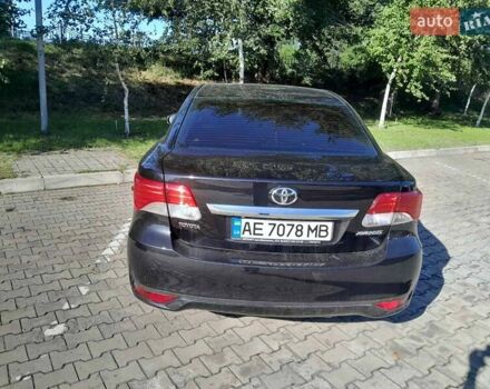 Черный Тойота Авенсис, объемом двигателя 2 л и пробегом 240 тыс. км за 10500 $, фото 1 на Automoto.ua
