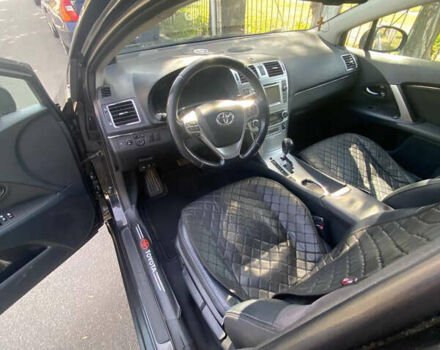 Чорний Тойота Авенсіс, об'ємом двигуна 1.99 л та пробігом 230 тис. км за 9500 $, фото 7 на Automoto.ua