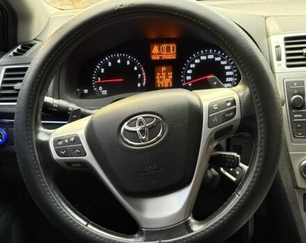 Черный Тойота Авенсис, объемом двигателя 2 л и пробегом 225 тыс. км за 10800 $, фото 6 на Automoto.ua