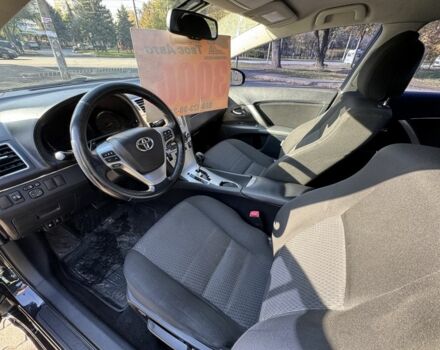 Черный Тойота Авенсис, объемом двигателя 1.8 л и пробегом 275 тыс. км за 10650 $, фото 8 на Automoto.ua