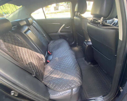 Чорний Тойота Авенсіс, об'ємом двигуна 1.99 л та пробігом 230 тис. км за 9500 $, фото 5 на Automoto.ua