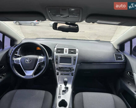 Черный Тойота Авенсис, объемом двигателя 1.8 л и пробегом 275 тыс. км за 10900 $, фото 11 на Automoto.ua