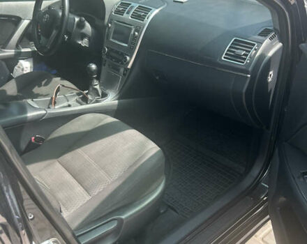 Чорний Тойота Авенсіс, об'ємом двигуна 1.8 л та пробігом 318 тис. км за 11800 $, фото 1 на Automoto.ua
