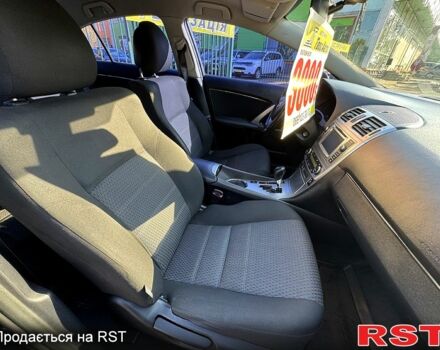 Черный Тойота Авенсис, объемом двигателя 1.8 л и пробегом 275 тыс. км за 10650 $, фото 8 на Automoto.ua