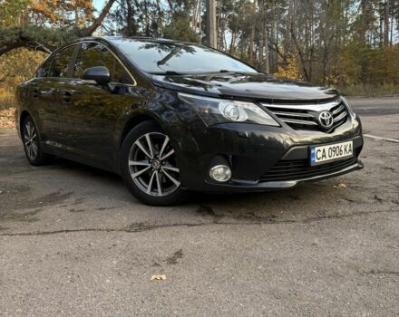 Черный Тойота Авенсис, объемом двигателя 2 л и пробегом 225 тыс. км за 10800 $, фото 2 на Automoto.ua