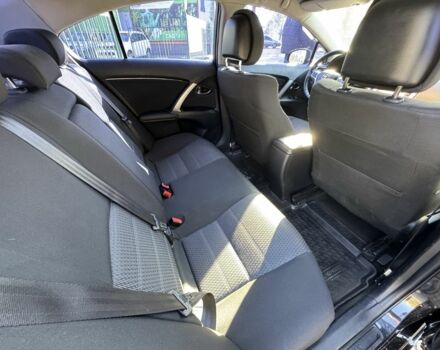 Черный Тойота Авенсис, объемом двигателя 1.8 л и пробегом 275 тыс. км за 10650 $, фото 10 на Automoto.ua