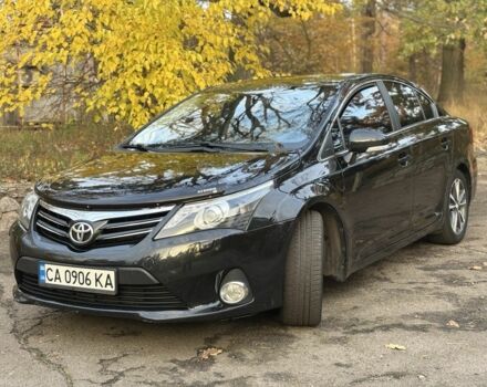 Черный Тойота Авенсис, объемом двигателя 2 л и пробегом 225 тыс. км за 10800 $, фото 1 на Automoto.ua