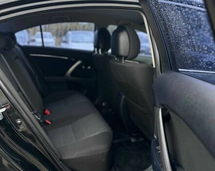 Черный Тойота Авенсис, объемом двигателя 1.8 л и пробегом 275 тыс. км за 10850 $, фото 9 на Automoto.ua