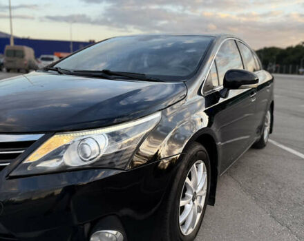 Чорний Тойота Авенсіс, об'ємом двигуна 1.8 л та пробігом 273 тис. км за 9700 $, фото 10 на Automoto.ua