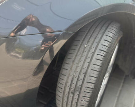 Чорний Тойота Авенсіс, об'ємом двигуна 1.8 л та пробігом 318 тис. км за 11800 $, фото 5 на Automoto.ua