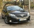 Черный Тойота Авенсис, объемом двигателя 2 л и пробегом 225 тыс. км за 10800 $, фото 1 на Automoto.ua