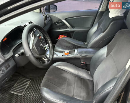 Чорний Тойота Авенсіс, об'ємом двигуна 2 л та пробігом 225 тис. км за 10650 $, фото 16 на Automoto.ua