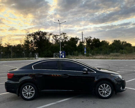 Чорний Тойота Авенсіс, об'ємом двигуна 1.8 л та пробігом 273 тис. км за 9700 $, фото 2 на Automoto.ua