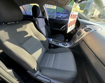 Черный Тойота Авенсис, объемом двигателя 1.8 л и пробегом 275 тыс. км за 10650 $, фото 11 на Automoto.ua