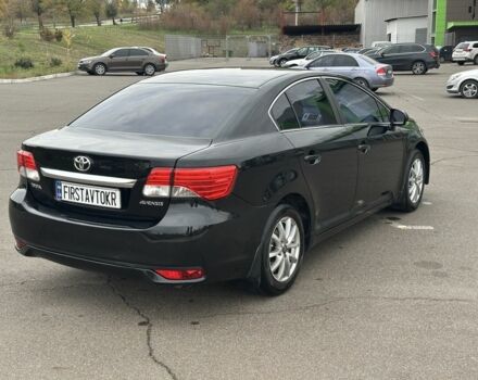 Черный Тойота Авенсис, объемом двигателя 1.8 л и пробегом 275 тыс. км за 10600 $, фото 5 на Automoto.ua