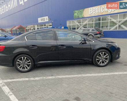 Черный Тойота Авенсис, объемом двигателя 2 л и пробегом 296 тыс. км за 11900 $, фото 1 на Automoto.ua