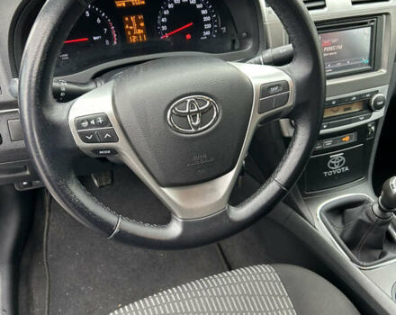 Черный Тойота Авенсис, объемом двигателя 1.8 л и пробегом 252 тыс. км за 12300 $, фото 6 на Automoto.ua