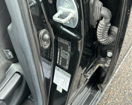 Черный Тойота Авенсис, объемом двигателя 1.8 л и пробегом 252 тыс. км за 12300 $, фото 7 на Automoto.ua