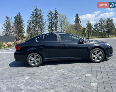 Черный Тойота Авенсис, объемом двигателя 2 л и пробегом 222 тыс. км за 10600 $, фото 5 на Automoto.ua