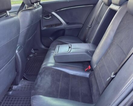 Черный Тойота Авенсис, объемом двигателя 2 л и пробегом 130 тыс. км за 10900 $, фото 6 на Automoto.ua
