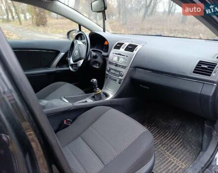 Черный Тойота Авенсис, объемом двигателя 2 л и пробегом 177 тыс. км за 11600 $, фото 12 на Automoto.ua