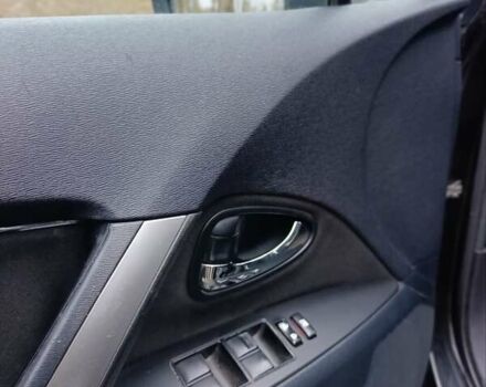 Черный Тойота Авенсис, объемом двигателя 2 л и пробегом 177 тыс. км за 11600 $, фото 17 на Automoto.ua