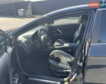 Черный Тойота Авенсис, объемом двигателя 2 л и пробегом 222 тыс. км за 10600 $, фото 7 на Automoto.ua