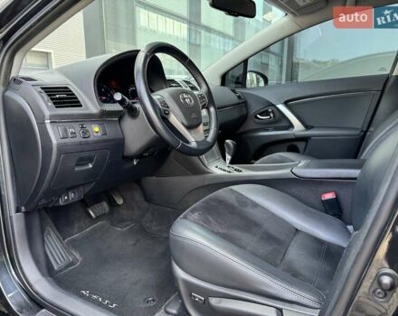 Чорний Тойота Авенсіс, об'ємом двигуна 2.23 л та пробігом 132 тис. км за 15500 $, фото 17 на Automoto.ua