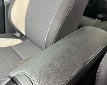 Черный Тойота Авенсис, объемом двигателя 1.8 л и пробегом 188 тыс. км за 15500 $, фото 12 на Automoto.ua