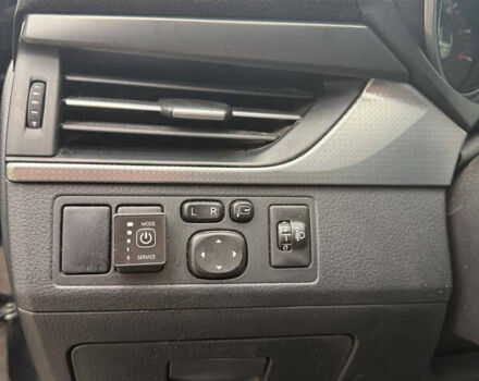 Черный Тойота Авенсис, объемом двигателя 1.8 л и пробегом 188 тыс. км за 15500 $, фото 22 на Automoto.ua