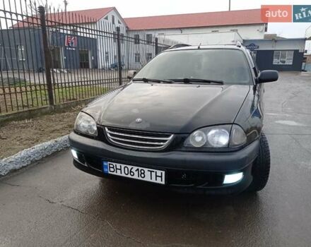 Черный Тойота Авенсис, объемом двигателя 2 л и пробегом 460 тыс. км за 3950 $, фото 3 на Automoto.ua