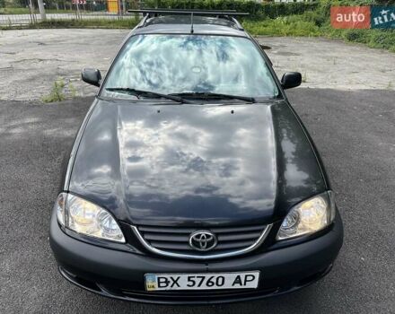 Черный Тойота Авенсис, объемом двигателя 1.6 л и пробегом 317 тыс. км за 3600 $, фото 1 на Automoto.ua