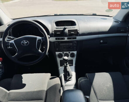 Черный Тойота Авенсис, объемом двигателя 1.79 л и пробегом 183 тыс. км за 4550 $, фото 9 на Automoto.ua