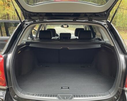 Черный Тойота Авенсис, объемом двигателя 2.2 л и пробегом 220 тыс. км за 3300 $, фото 4 на Automoto.ua