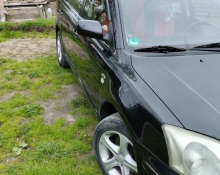 Черный Тойота Авенсис, объемом двигателя 2 л и пробегом 336 тыс. км за 5300 $, фото 4 на Automoto.ua