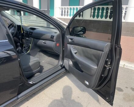 Черный Тойота Авенсис, объемом двигателя 1.8 л и пробегом 331 тыс. км за 4200 $, фото 9 на Automoto.ua