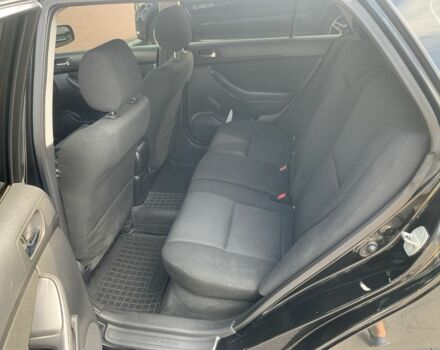 Черный Тойота Авенсис, объемом двигателя 1.8 л и пробегом 331 тыс. км за 4200 $, фото 7 на Automoto.ua